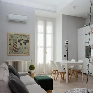  Apartment Lovely & Modern In China Town Area - Via Rosmini Italy