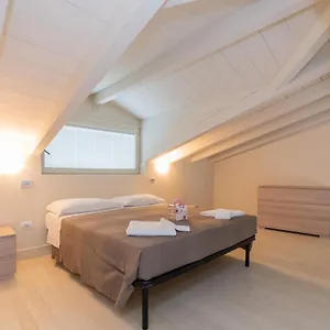  Apartment Palazzetto Il Mangano - F&l Italy